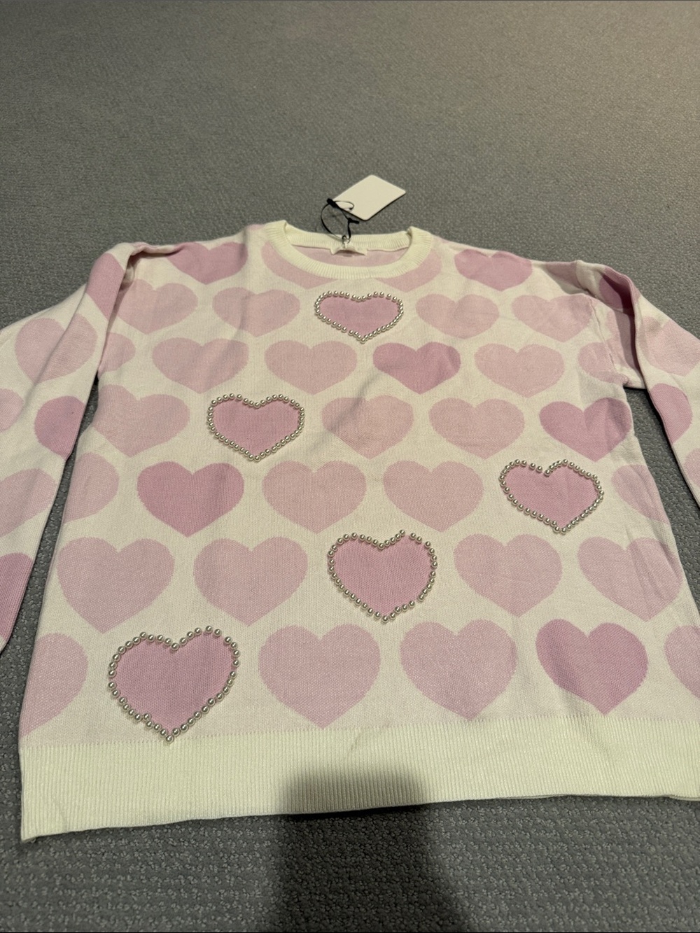 Heart sweater with pearls